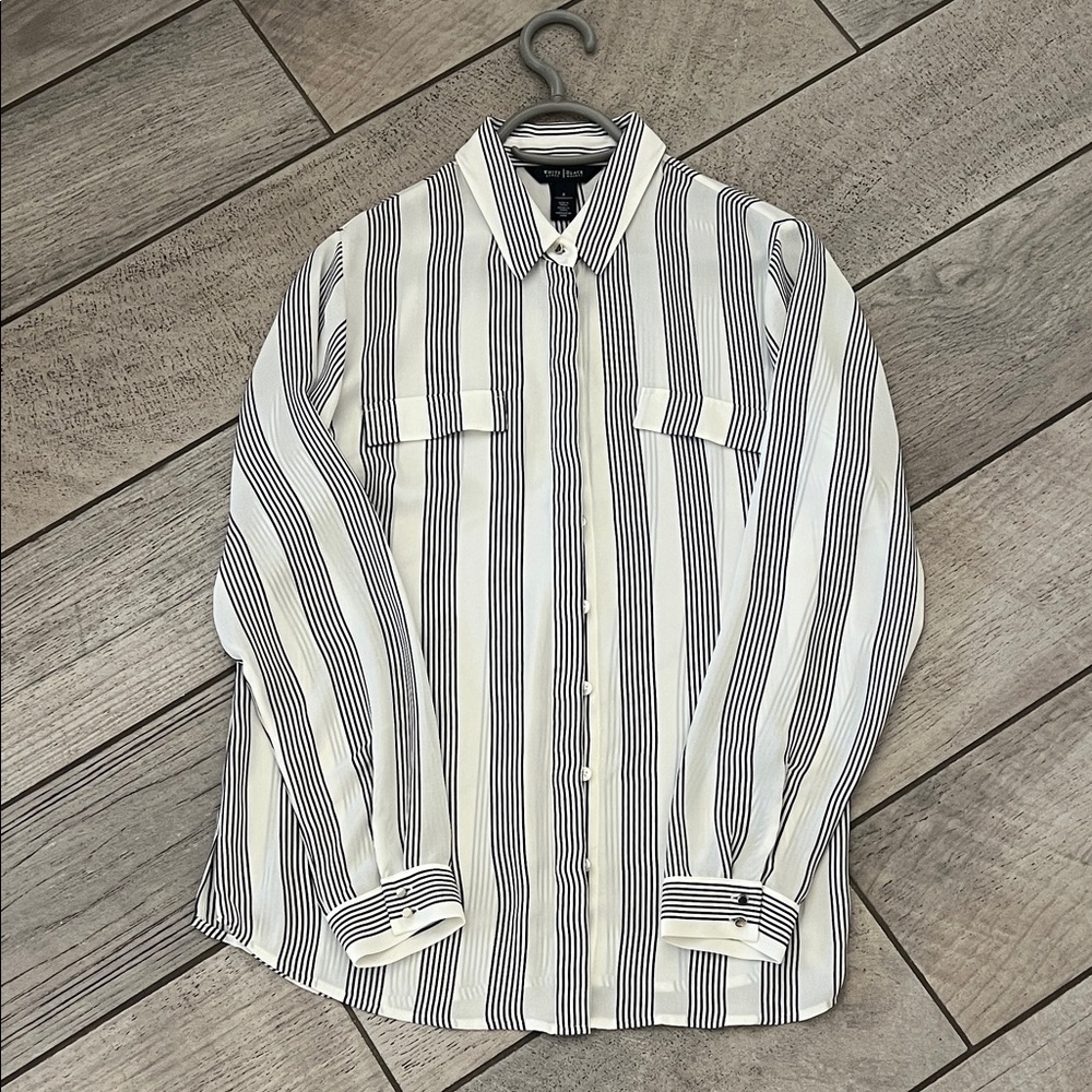 White House Black Market Elegant Black and White Striped Blouse. Size 8.